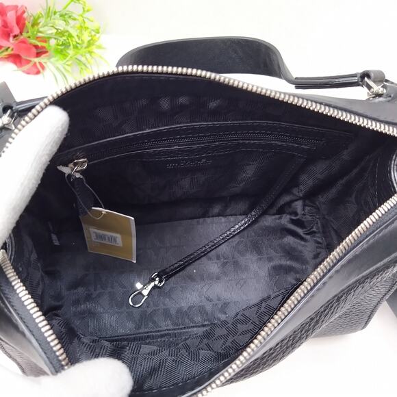 Michael Kors Ingrid Black Pebbled Leather Crossbody Shoulder Bag -NWT $298 - Picture 16 of 16